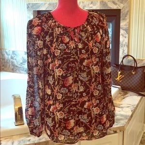 White House Black market top